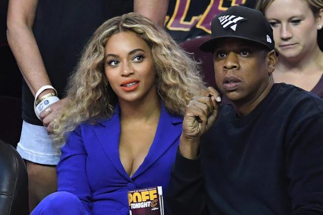 I gemelli di Beyoncé e Jay Z sono stati trattenuti in ospedale Primo piano di Beyoncé e Jay Z