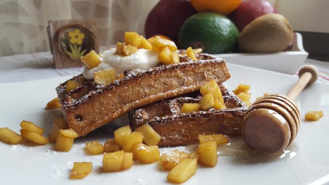 Waffle Dolci con cubetti di mela