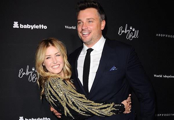 Tom Welling e Jessica Rose Lee si sono ufficialmente fidanzati Tom Welling e Jessica Rose Lee