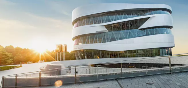 Museo Mercedes-Benz Stoccarda Museo Mercedes-Benz Stoccarda visuale esterna