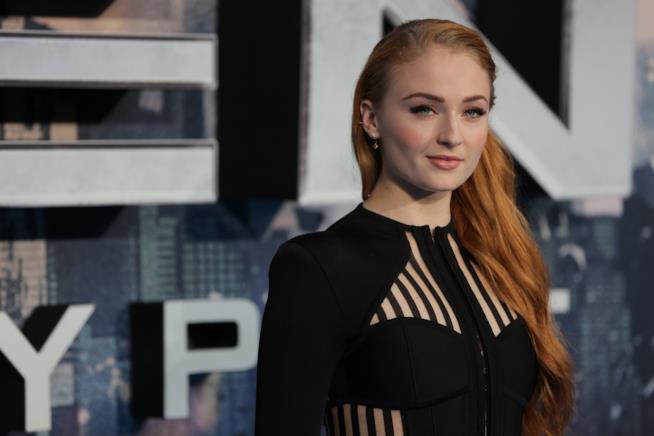 Sophie Turner avvistata in lacrime mentre Joe Jonas la consolava Sophie Turner