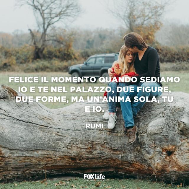 Frase Rumi Coppia seduta su un tronco