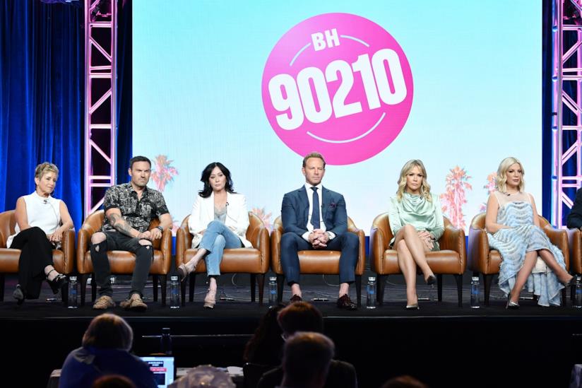 BH90210, quanto hanno guadagnato gli attori dal revival Il cast di BH90210