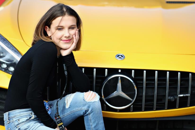 Millie Bobby Brown criticata dagli hater per uno scatto con look sexy Millie Bobby Brown
