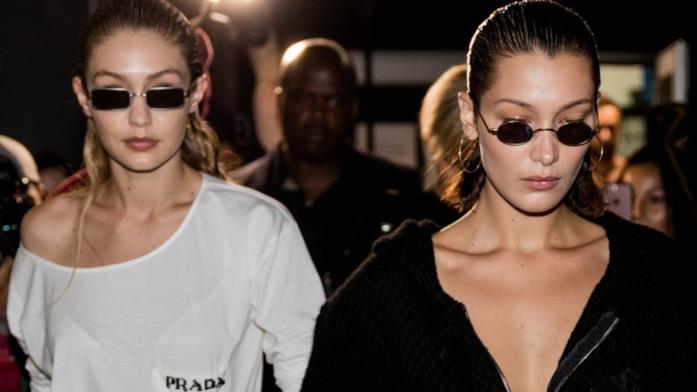 Gigi e Bella Hadid indossano gli occhiali da sole in stile Matrix Occhiali da sole in stile Matrix anni '90
