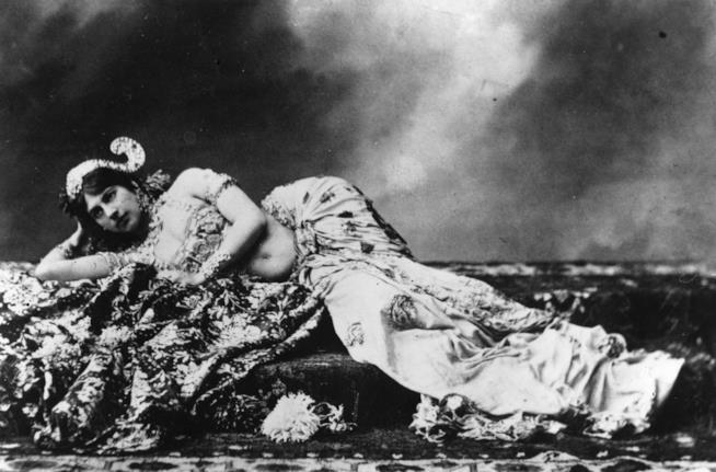 Mata Hari affascinante danzatrice e agente segreto Una foto di archivio di Mata Hari, la donna e spia più celebre