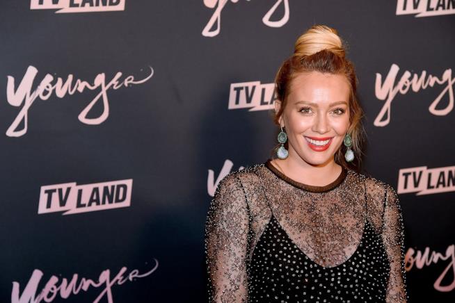 Hilary Duff consiglia alle millennial di osare L'attrice Hilary Duff
