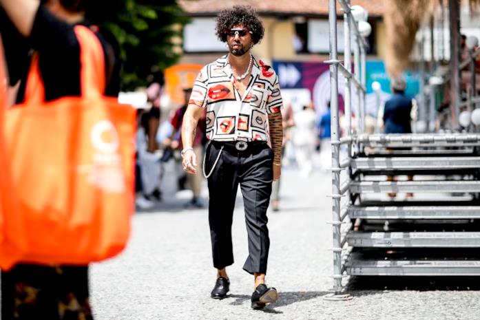 Street style Pitti Uomo 96, camicia fantasia Street style Pitti Uomo 96