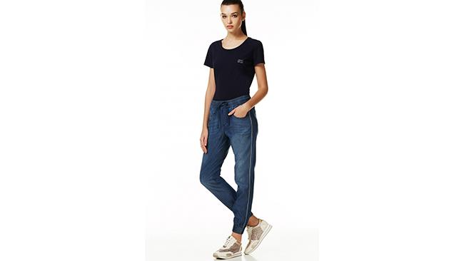 Linea sportswear di Liu Jo Pantaloni da jogging in denim di Liu Jo