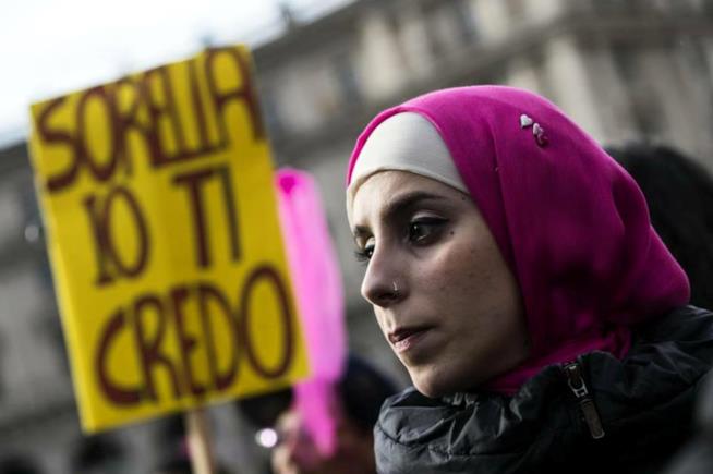 Femminismo e Islam, la storia di Sveva: 'Vi racconto la mia battaglia' Sveva, femminista islamica