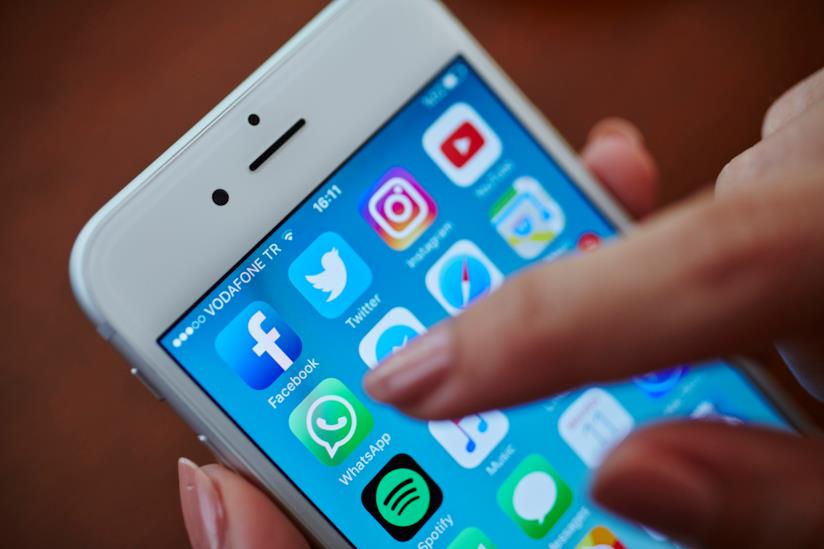 WhatsApp, in arrivo i messaggi che si autocancellano WhatsApp