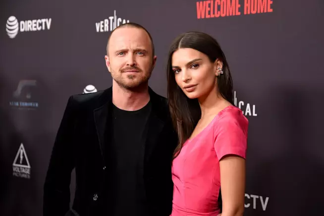 Aaron Paul: sua moglie gelosa per le scene di sesso con Emily Ratajkowski Aaron Paul ed Emily Ratajkowski