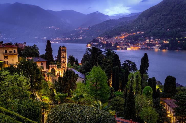 Moltrasio Moltrasio di sera