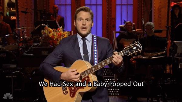 Chris Pratt al Saturday Night Live Chris Pratt ironizza sul suo matrimonio con Anna Faris