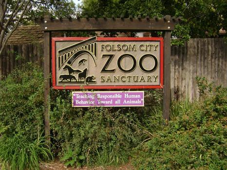 Il Folsom City Zoo Sanctuary L'entrata del Folsom City Zoo Sanctuary