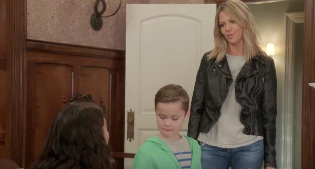The Mick 2: un'immagine dall'episodio 17 The Mick: un'immagine dall'episodio 2x17