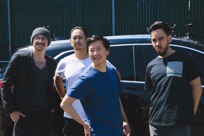 Linkin Park: ecco il video dell’ultimo carpool karaoke con Chester Bennington Carpool Karaoke Linkin Park con Chester Bennington