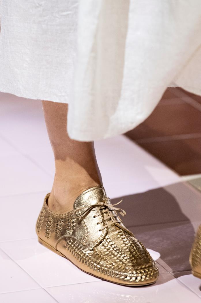 Sfilata Prada Un look della sfilata di Prada
