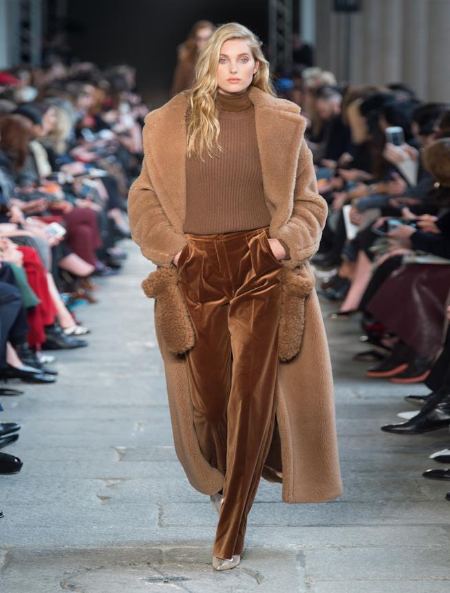 Cappotto autunno inverno 2017 2018 Max Mara Cappotto autunno inverno 2017 2018 effetto teddy bear Max Mara