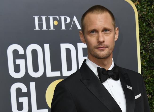 Alexander Skarsgård si è espresso sull'uguaglianza di genere Alexander Skarsgård
