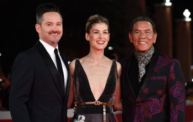Roma Film Fest 12, l'attrice Rosamund Pike e il regista Scott Cooper presentano Hostiles Rosamund Pike e Scott Cooper