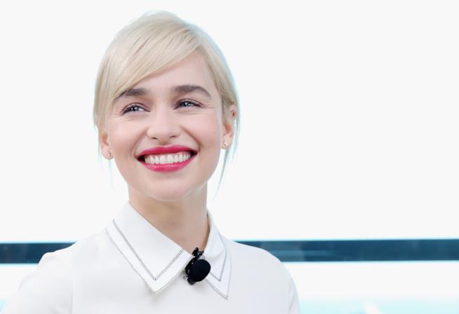 Emilia Clarke, le sorelle Stark non vedranno di buon occhio Daenerys Emilia Clarke