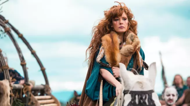 Kelly Reilly in Britannia Kelly reilly nei panni di Kerra, nella serie Britannia