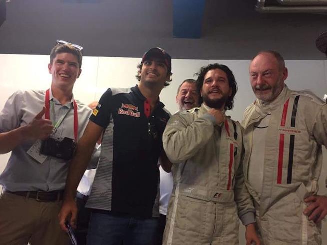 Kit Harington e Liam Cunningham di Game of Thrones insieme a Monza Kit Harington e Liam Cunningham