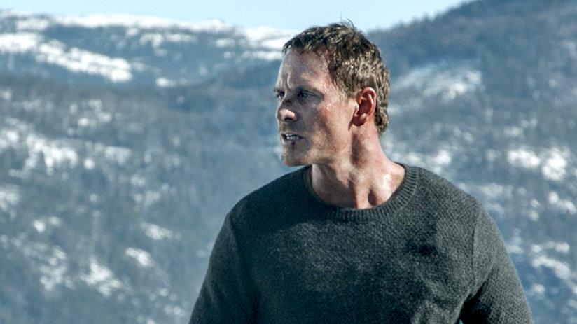 L'Uomo di Neve, la recensione del film thriller con Michael Fassbender che porta Jo Nesbo al cinema Michael Fassbender nei panni di Harry Hole