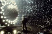 Event Horizon, il film cult di Paul W.S. Anderson, diventerà una serie TV Un frame preso dal film Event Horizon