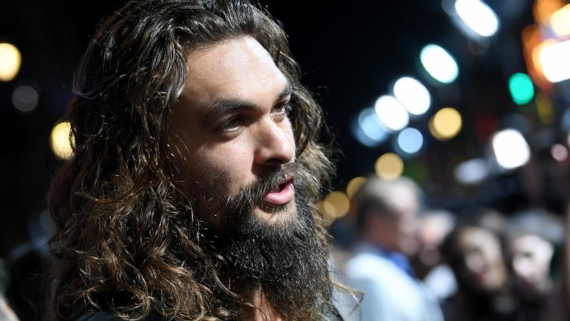 Jason Momoa parla di inquinamento e cambiamento climatico alle Nazioni Unite Jason Momoa a un evento ufficiale