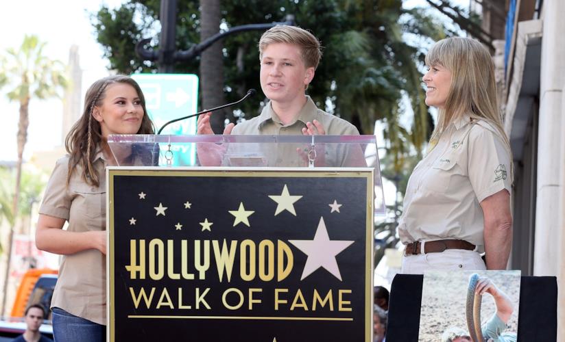 Steve Irwin ha ottenuto una stella sulla Walk of Fame di Hollywood La famiglia di Steve Irwin sulla Walk of Fame