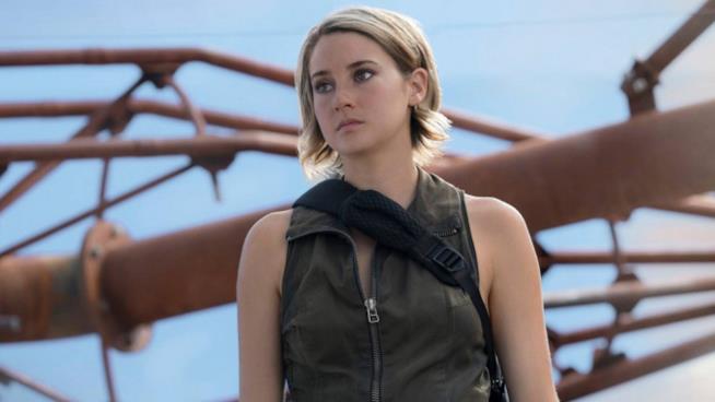 Divergente si conclude in TV e avrà una serie TV per spin-off Shailene Woodley in Allegiant