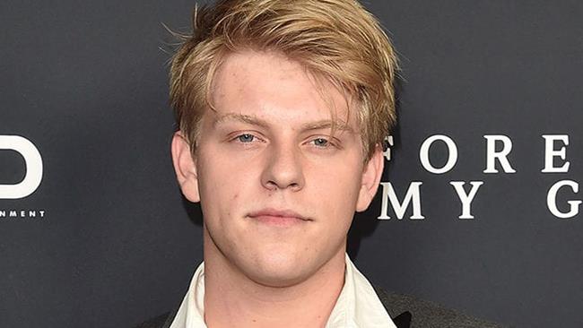 Morto Jackson Odell di Modern Family: dopo l'autopsia si aspettano i risultati degli esami tossicologici Jackson Odell