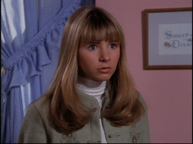Beverley Mitchell - Lucy Camden Beverley Mitchell in Settimo cielo