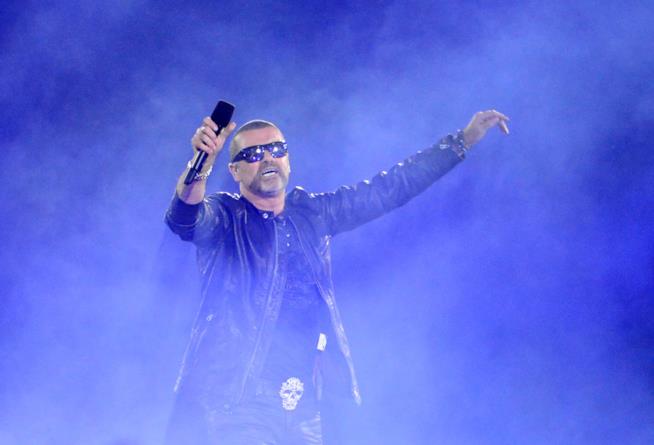 George Michael e l'eredità lasciata alle sorelle George Michael in concerto