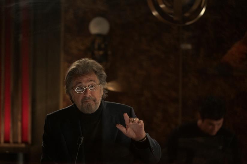 Hunters: Al Pacino inizia la caccia ai nazisti Al Pacino in Hunters la serie tv disponibile su Amazon Prime Video