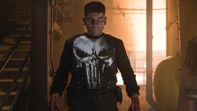 Il Punisher è cancellato; Jessica Jones finirà con la Stagione 3 Un primo piano di Jon Bernthal nei panni di Frank Castle