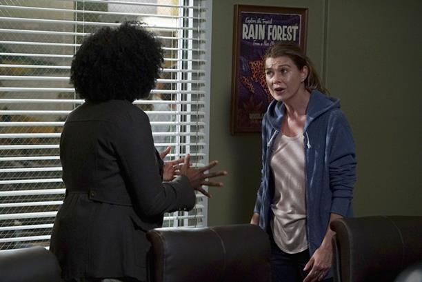 Meredith nell'episodio 1 di Grey's Anatomy 13 Immagini del ritorno di Grey's Anatomy
