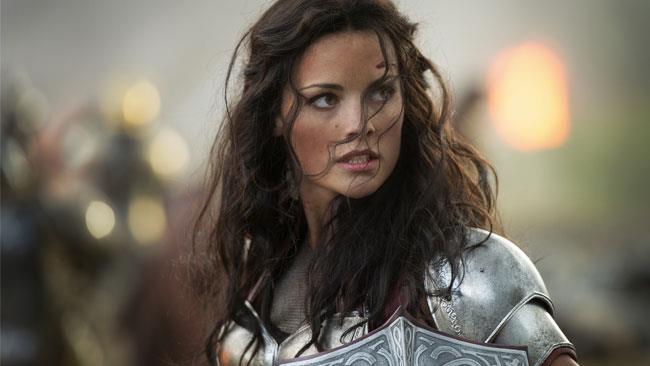 Jaimie Alexander tornerà per Thor: Ragnarok? Le ultime novità Jaimie Alexander nel ruolo di Lady Sif