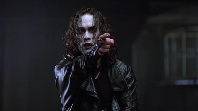 Il reboot de Il Corvo è in mano a Sony Una scena de Il Corvo
