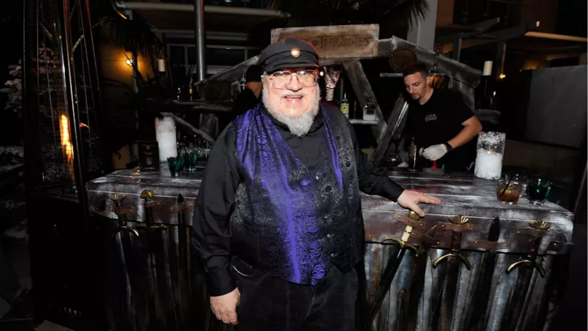 George R. R. Martin e la promessa ai fan di finire le Cronache del ghiaccio e del fuoco George R. R. Martin a un evento per Game of Thrones