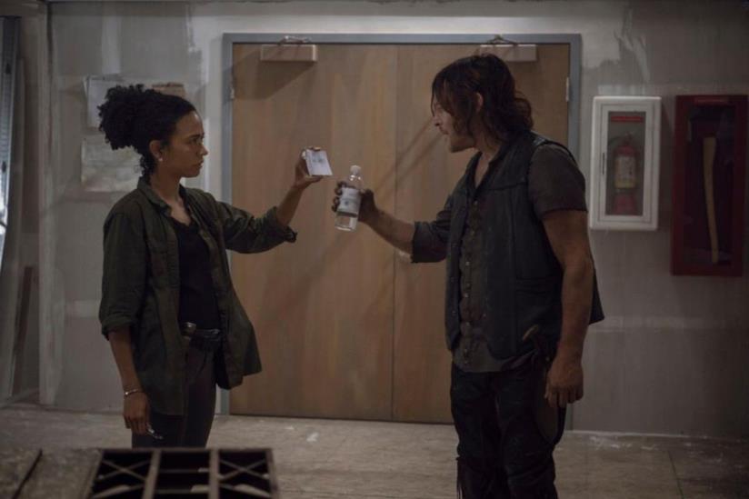 The Walking Dead: c'è sicuramente qualcosa fra Daryl e Connie Connie e Daryl in The Walking Dead