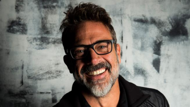 Jeffrey Dean Morgan è un papà perfetto, parola della moglie Il sorridente Jeffrey Dean Morgan