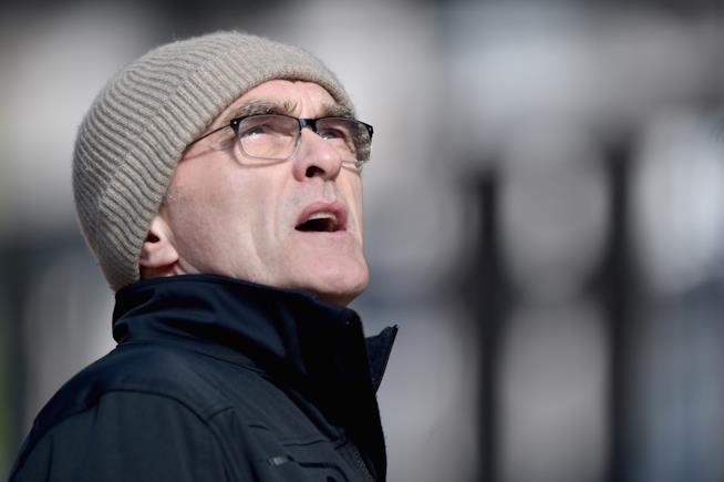 Danny Boyle sarà il regista di Bond 25, se una condizione verrà accettata Danny Boyle, forse prossimo regista di Bond 25, durante le riprese di T2