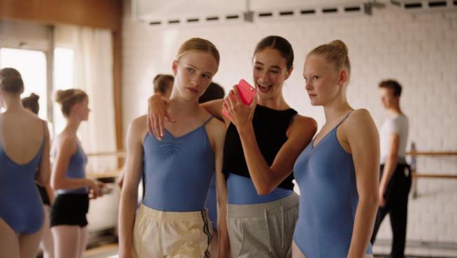 Girl, la recensione dell'esordio tra danza e queerness più amato da Cannes 2018 Victor Polster in Girl
