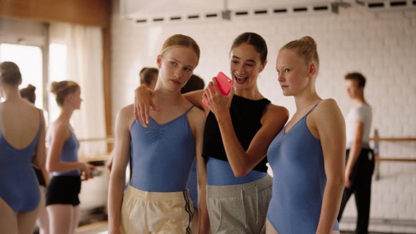 Girl, la recensione dell'esordio tra danza e queerness più amato da Cannes 2018 Victor Polster in Girl