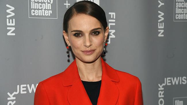 Thor: Ragnarok farà a meno di Natalie Portman Natalie Portman non si unirà al cast di Thor: Ragnarok