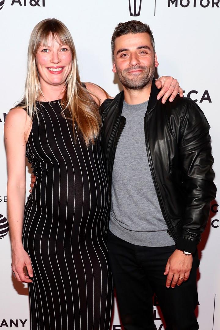 Oscar Isaac diventa papà Oscar Isaac e Elvira Lind con il pancione