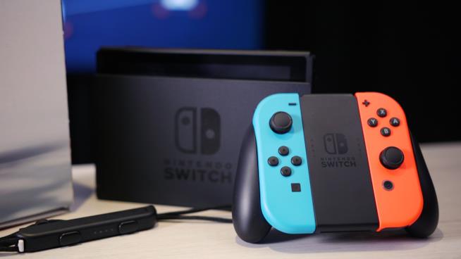 Il TIME elegge Nintendo Switch miglior gadget tecnologico dell'anno Nintendo Switch e i suoi controller Joy-Con